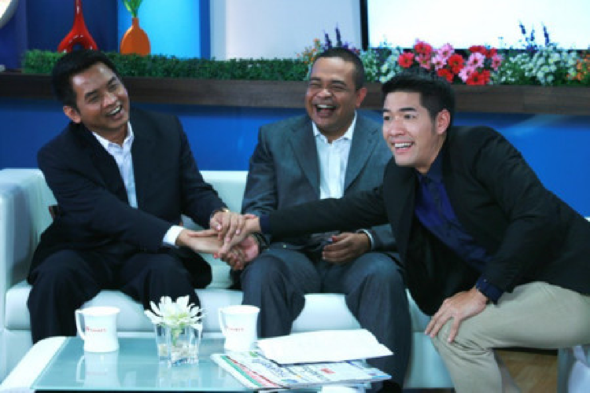 ฮือฮา!วู้ดดี้จัดตู่-จตุพรปะทะสุริยะใส ฮือฮา!วู้ดดี้จัดตู่-จตุพรปะทะสุริยะใส