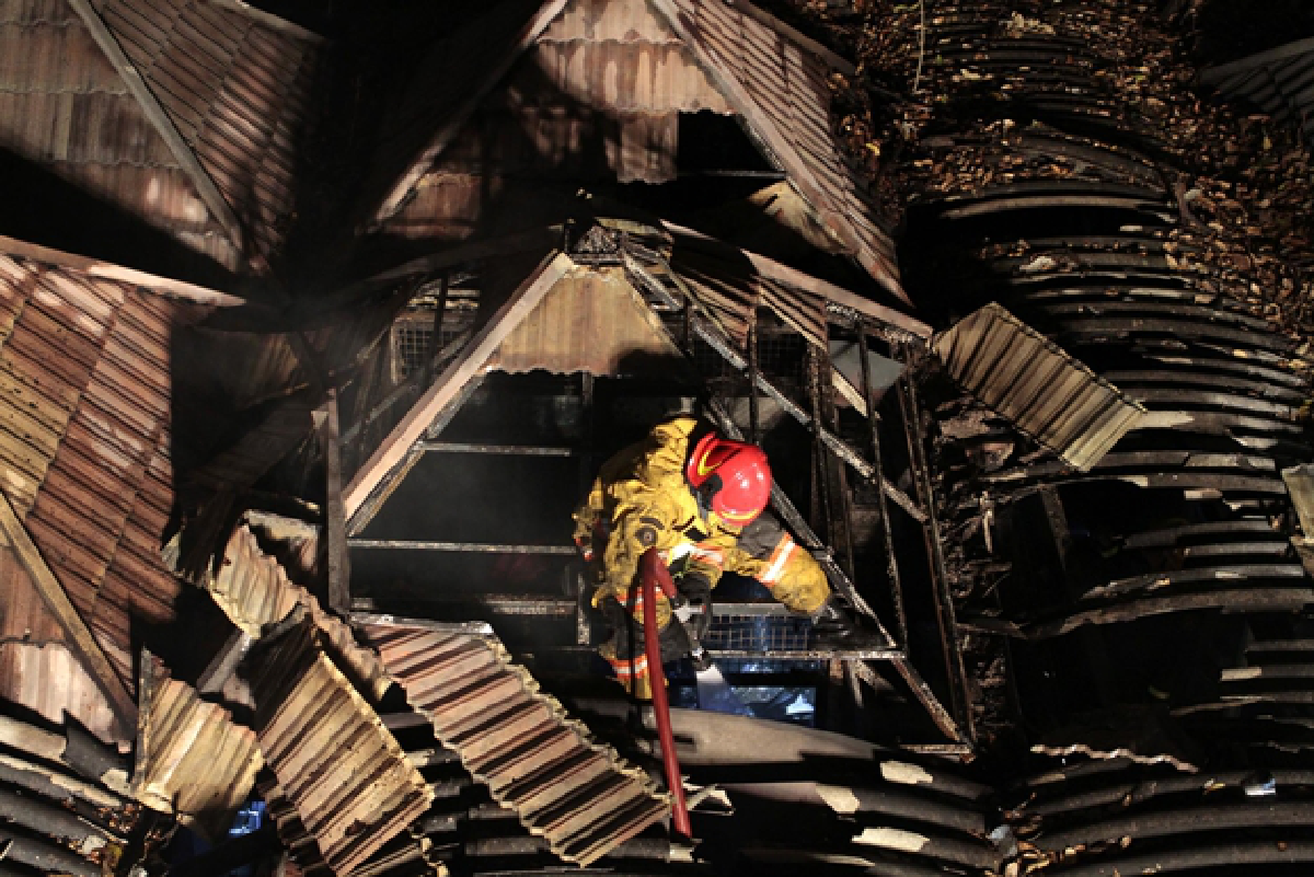 Police still hunting Chatuchak fire cause