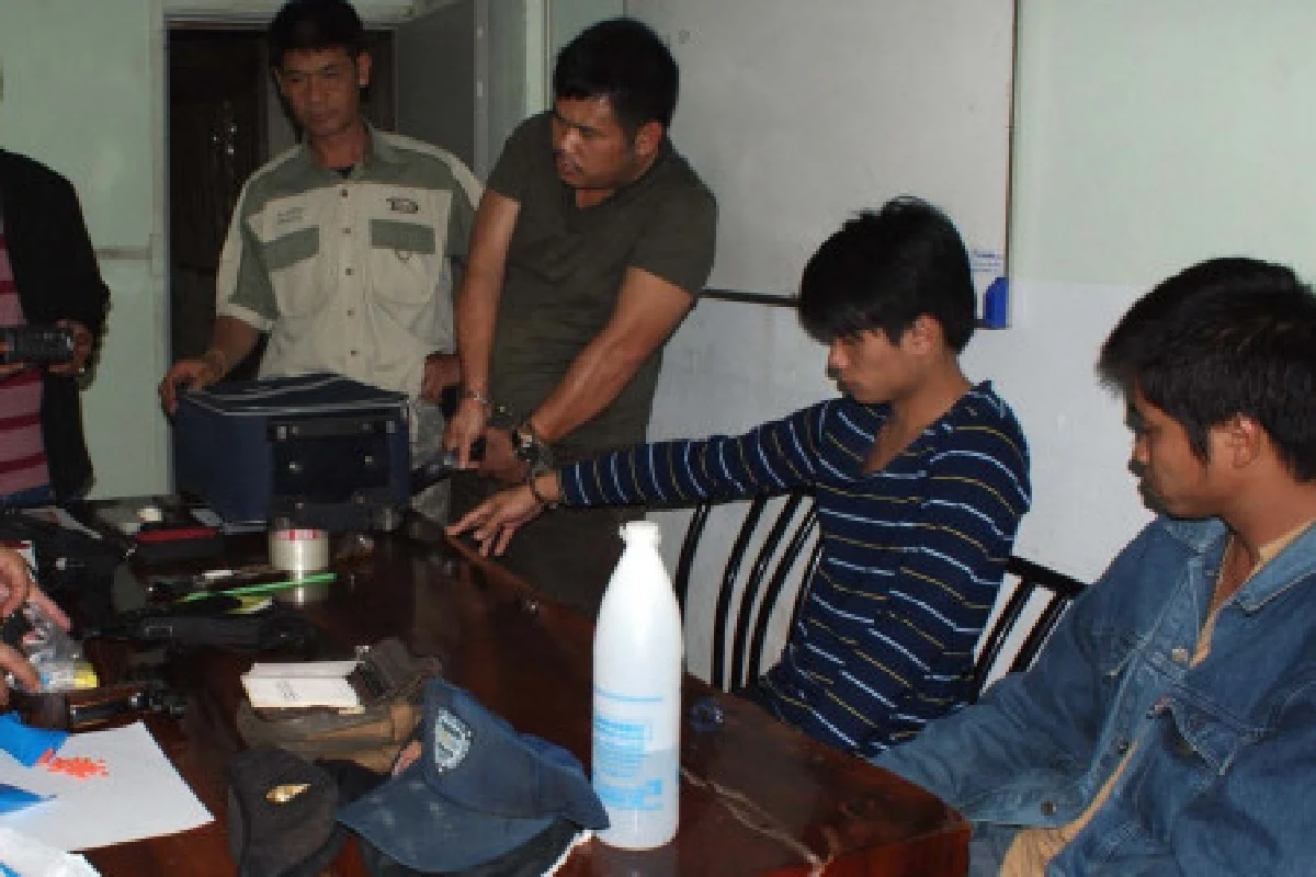 จับลูกชายกำนันดังแม่สายมั่วสุมเสพยา