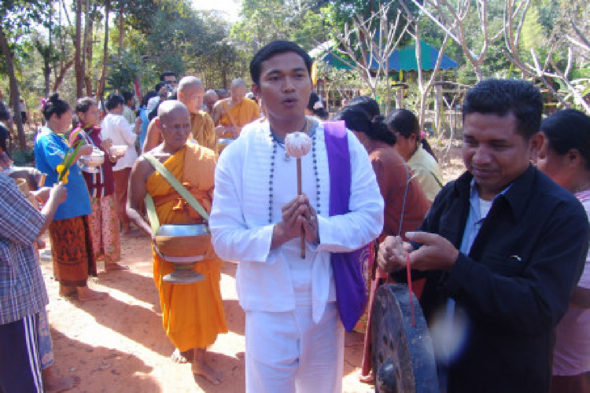 จาพนมทำบุญใหญ่หลังเจออุบัติเหตุ จาพนมทำบุญใหญ่หลังเจออุบัติเหตุ