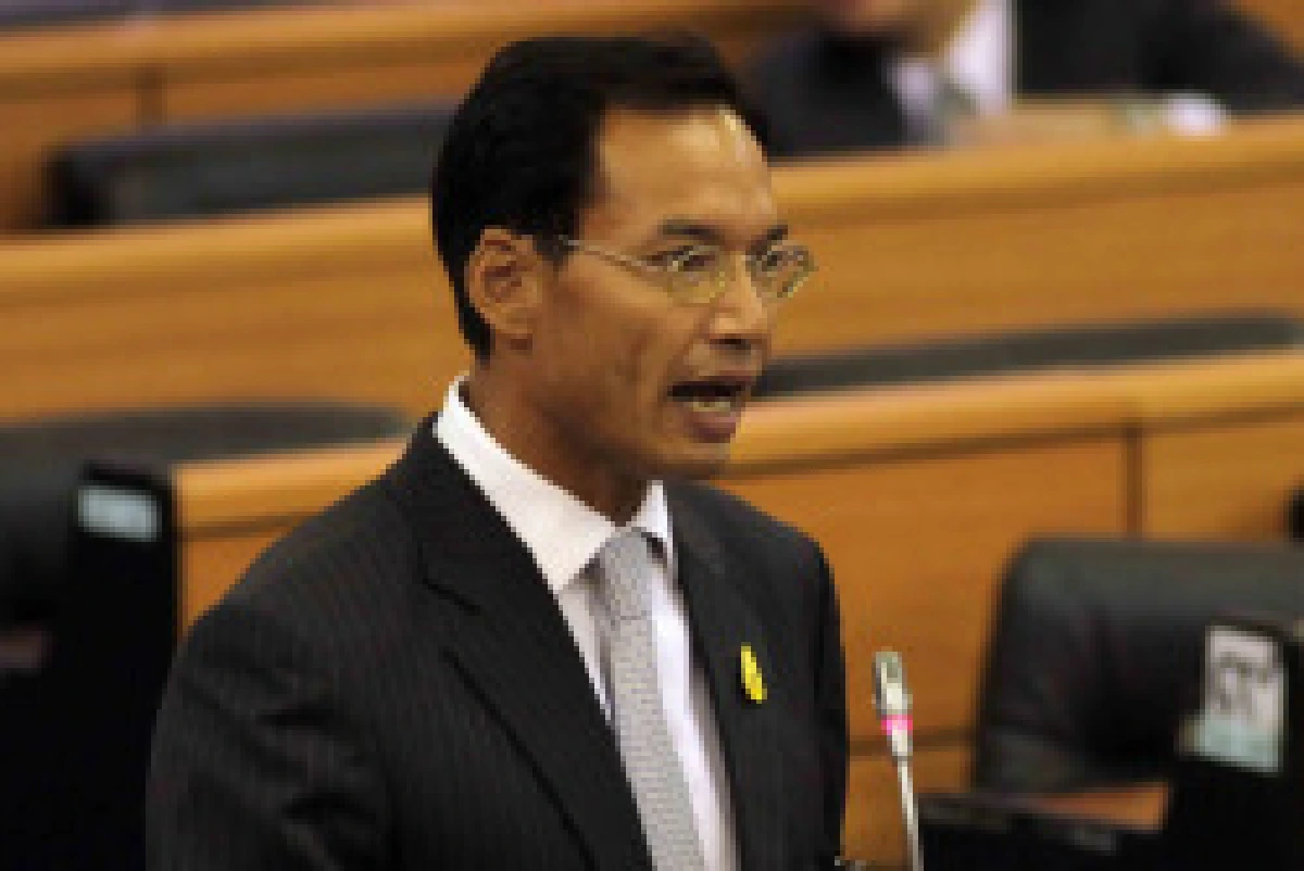 กรณ์ห่วงผู้ฝากเงินเดือดร้อน