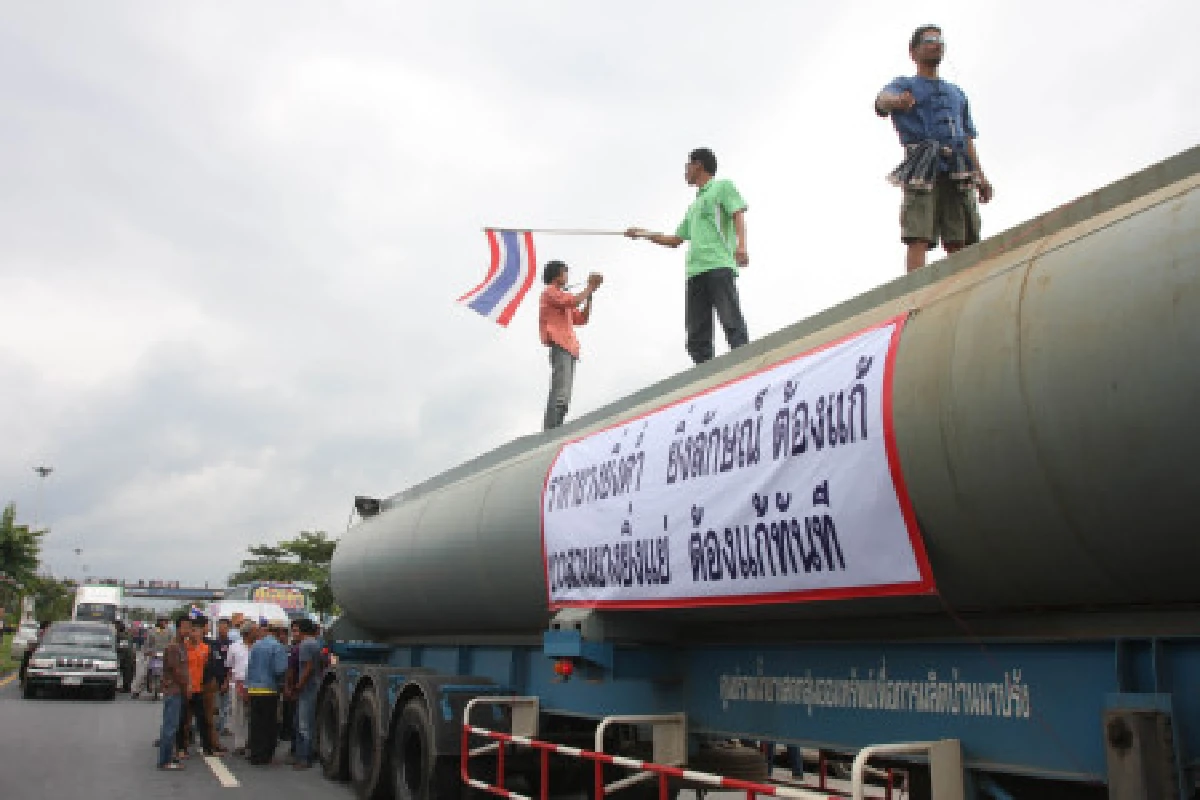 ธีระเตรียมลงใต้เจรจาม็อบยาง