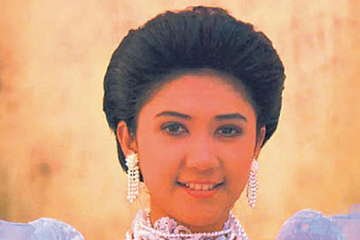 ‘เด็กปั้น’ คุณนายแดง