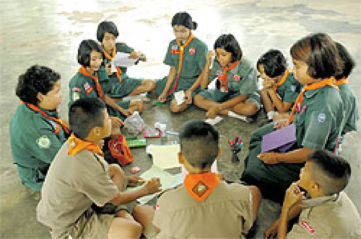 ลดโลกร้อนด้วยต้นกระดาษ