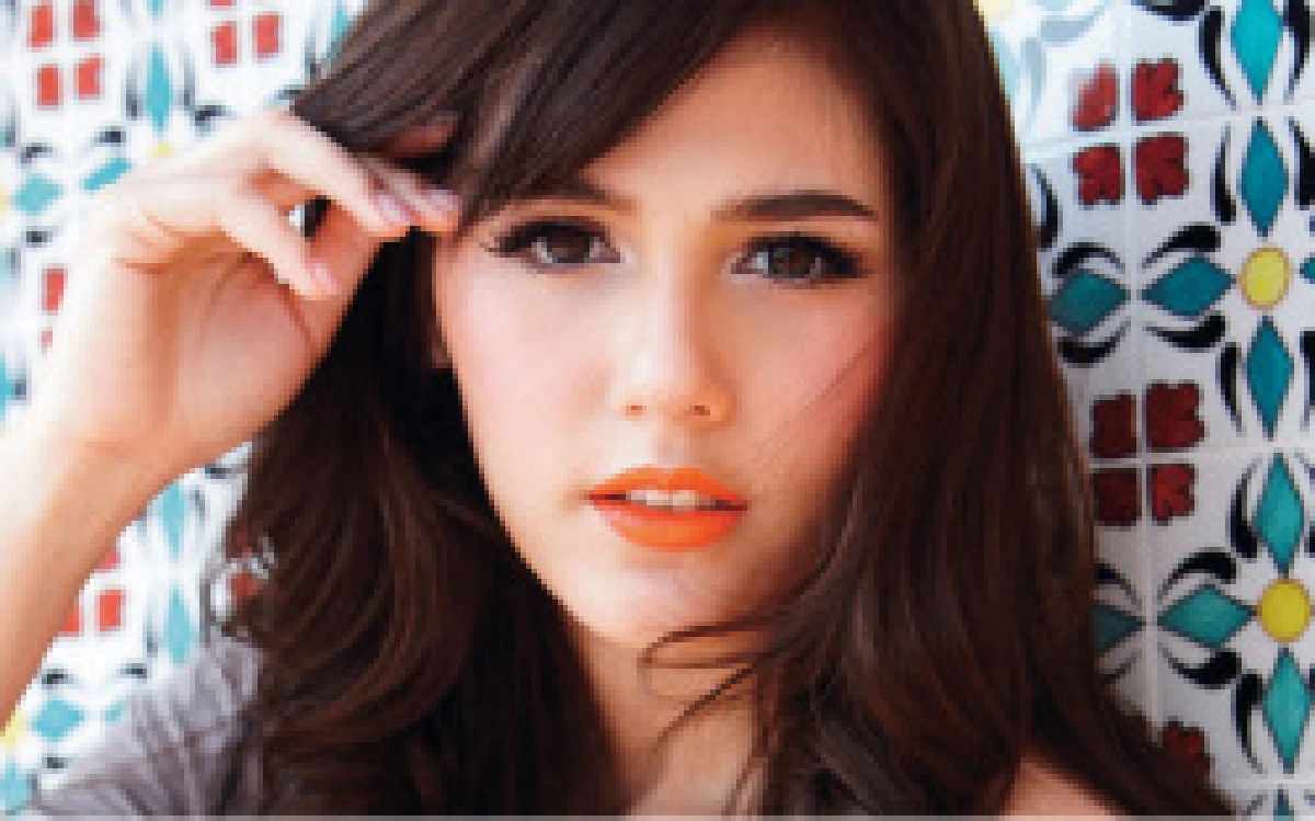 หมอดูทักชมท้องก่อนแต่ง