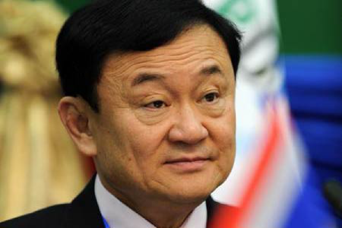 ปัดทักษิณเบื้องหลังปรับครม. ปัดทักษิณเบื้องหลังปรับครม.