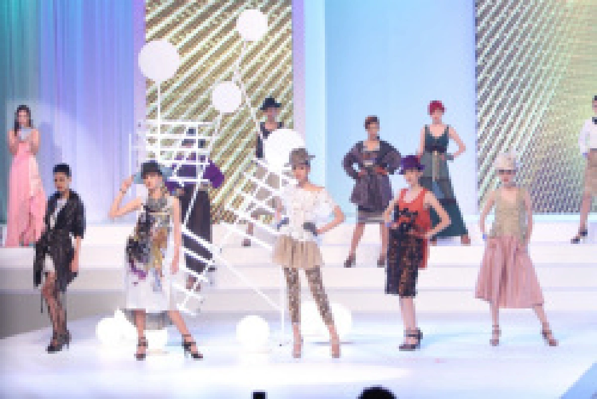 นักเรียนม.4 ซิวตำแหน่งไทยซูเปอร์โมเดล 2011