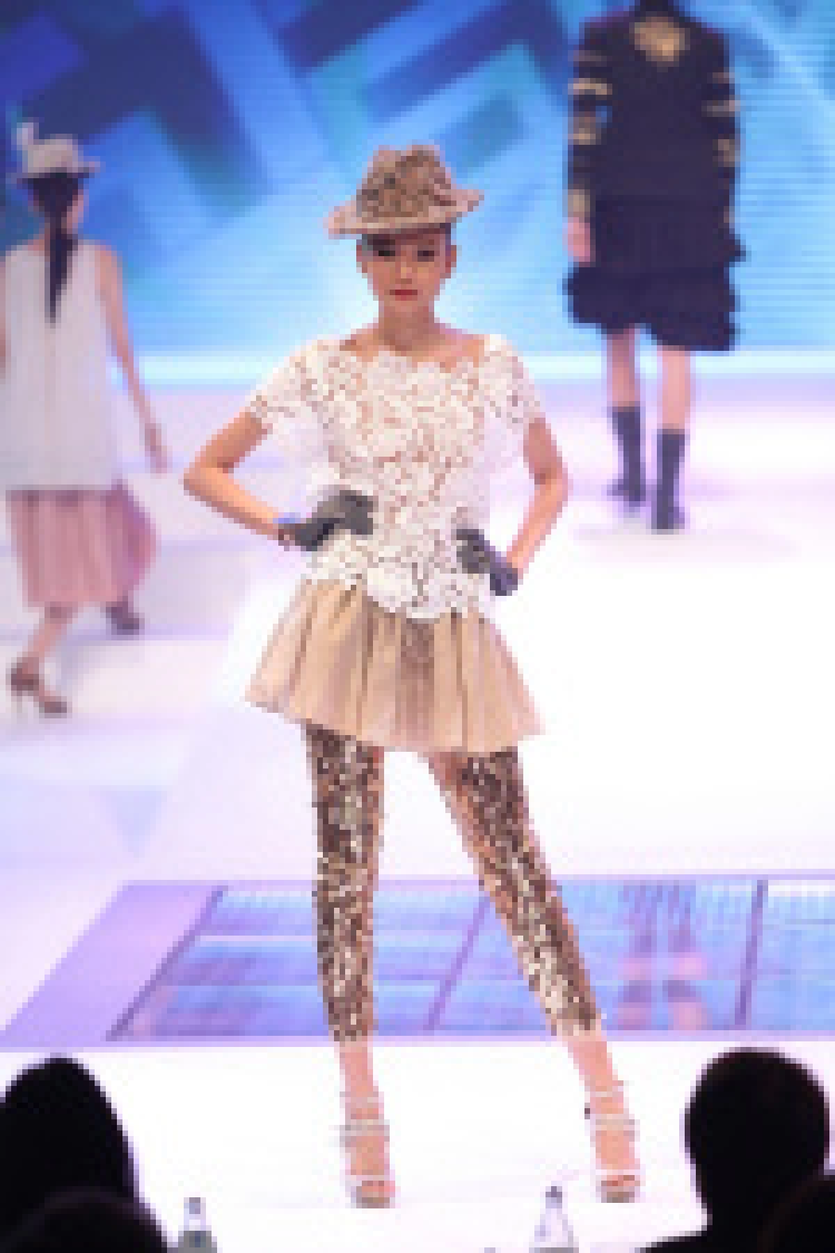 นักเรียนม.4 ซิวตำแหน่งไทยซูเปอร์โมเดล 2011