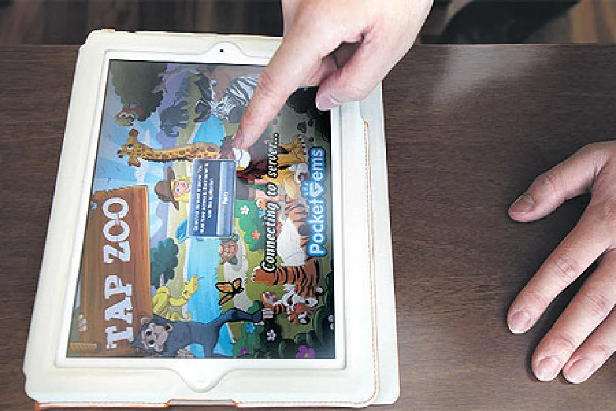 ดร.ธีระศักดิ์ ณ ระนอง ‘แกดเจ็ตสุดเนี้ยบ’ สไตล์หนุ่มนักลงทน