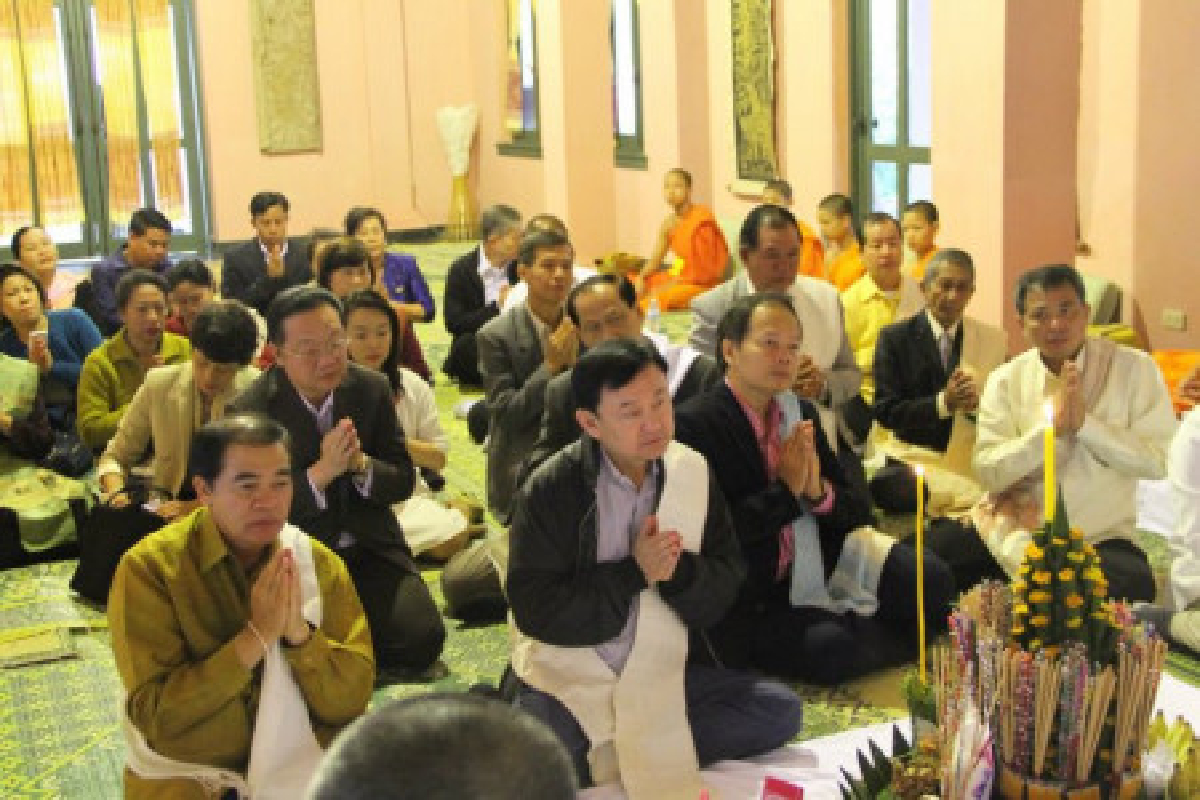 แม้วโผล่หลวงพระบาง-นพดลโวคนชื่นชม แม้วโผล่หลวงพระบาง-นพดลโวคนชื่นชม