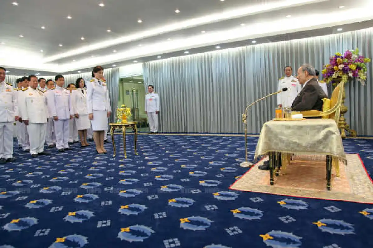 ในหลวงให้รมต.ปฏิบัติหน้าที่สมกับคำปฏิญาณ