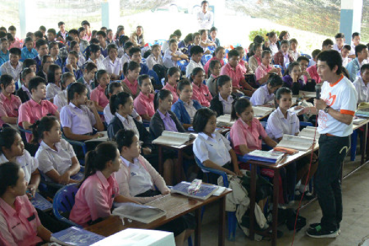 พิจิตรจัดติวเข้มม.6สอบแข่งสู้เด็กเมือง พิจิตรจัดติวเข้มม.6สอบแข่งสู้เด็กเมือง