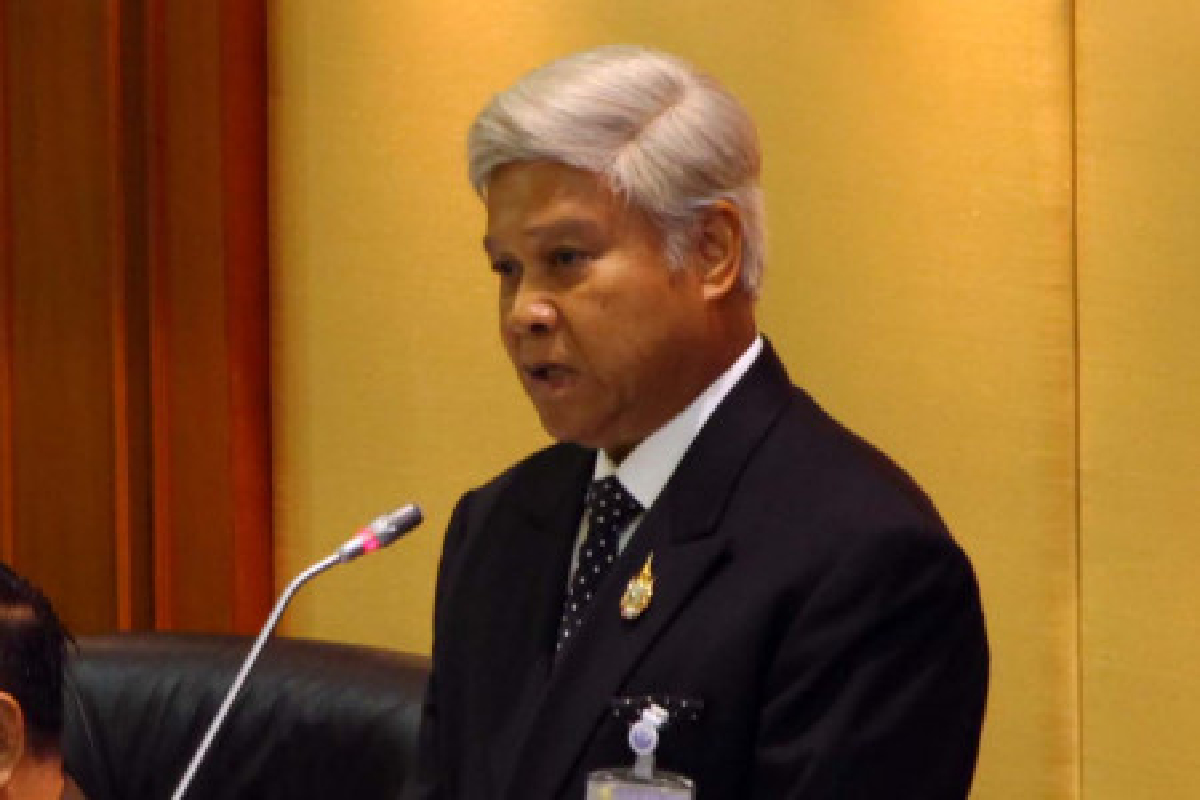 ยงยุทธติงนิติราษฎร์อย่าขัดความเชื่อสังคม ยงยุทธติงนิติราษฎร์อย่าขัดความเชื่อสังคม