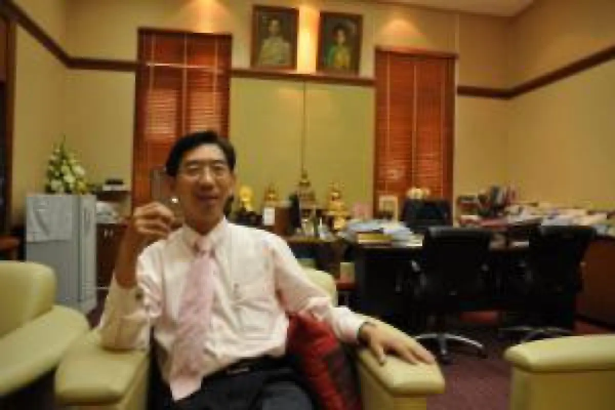 เพื่อไทยอัด"สมคิด"รับใช้เผด็จการ