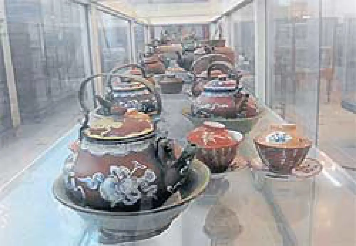 บาตรสังคโลกใบเดียวในประเทศไทย