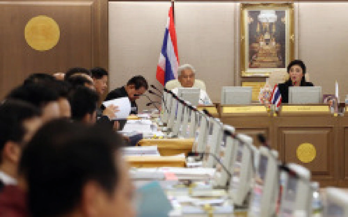 ปั๊มเงินเพลิดเพลิน-จำเริญปาร์ตี้น้ำท่วม