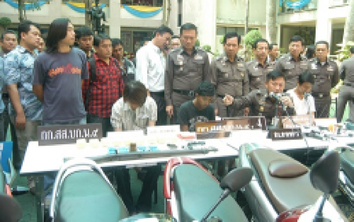 รวบทายาทนักธุรกิจดังผันตัวส่งยาบ้า