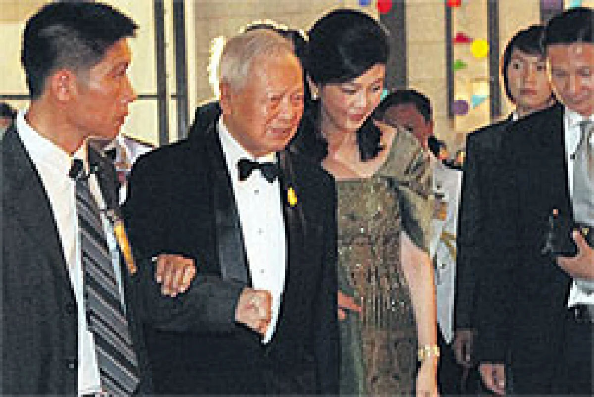 'ปู-ป๋า'กาลาดินเนอร์ 'ปรองดอง'เชิงสัญลักษณ์