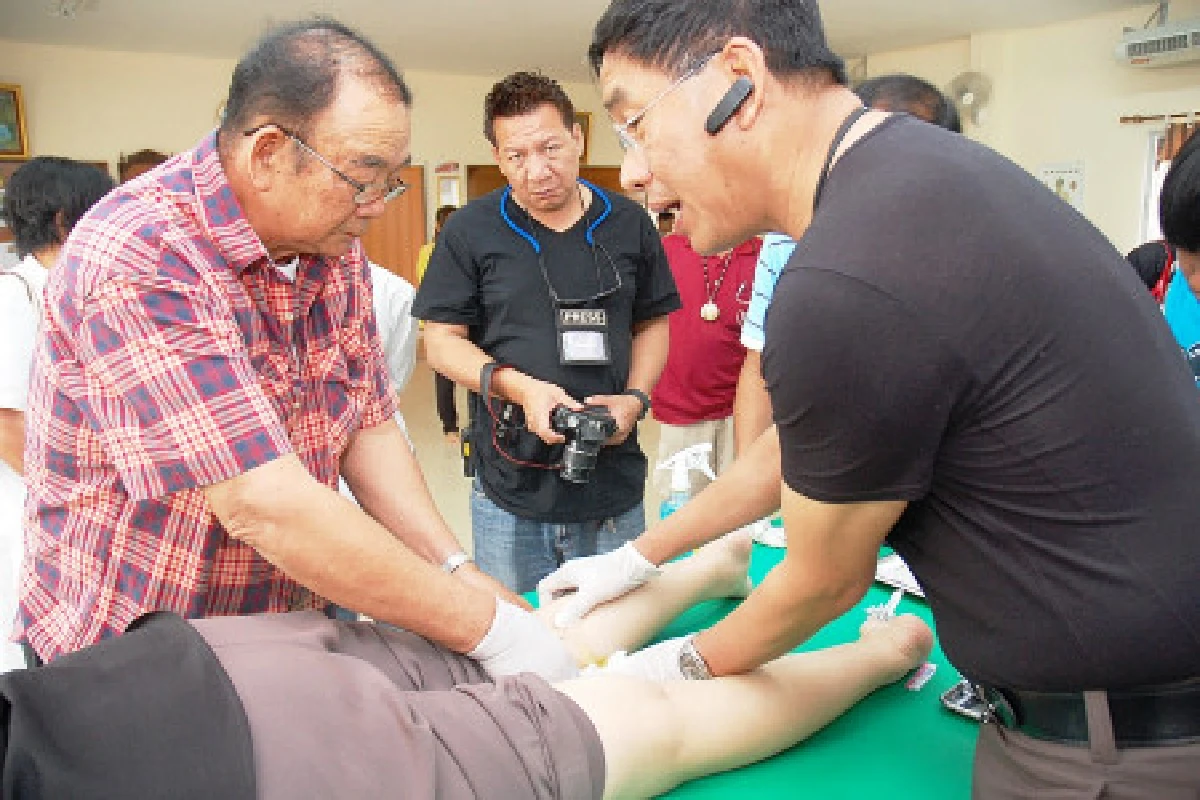 ฮือฮา"คำรณวิทย์"เปิดคลินิกแผนโบราณรักษาฟรี