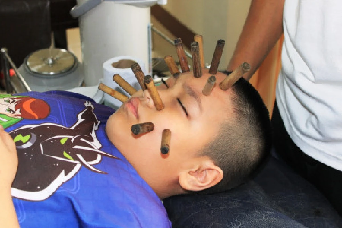 ฮือฮา"คำรณวิทย์"เปิดคลินิกแผนโบราณรักษาฟรี