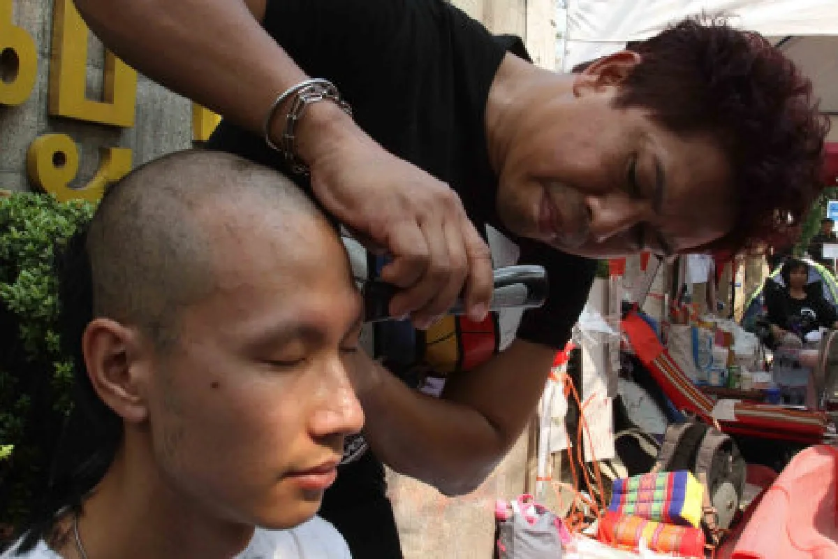 ลูกสมยศโกนหัวหน้าศาลขอให้ปล่อยพ่อ
