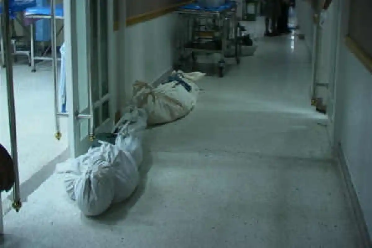 รถทัวร์ประสานงา18ล้อขาดสองท่อนตาย10