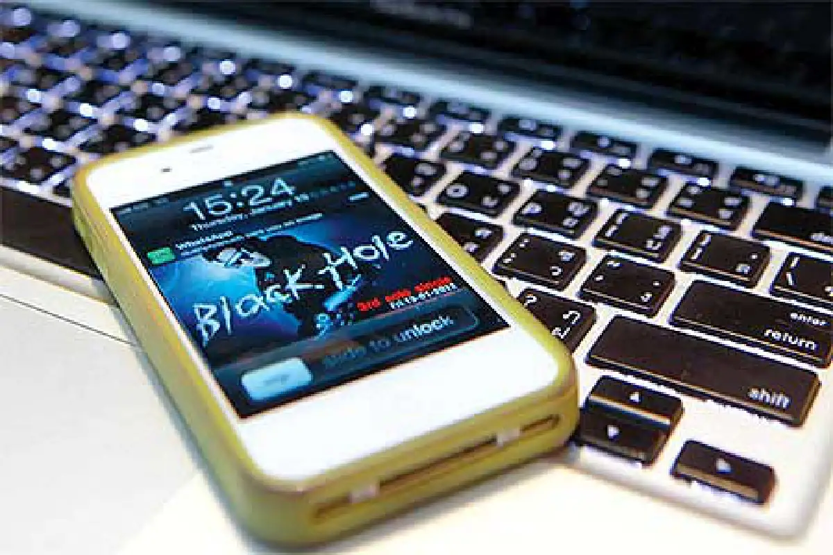 ‘หัวใจเต้นเป็นอิเล็กโทร เทคโน ป๊อป’ พิชญะ นิธิไพศาลกุล