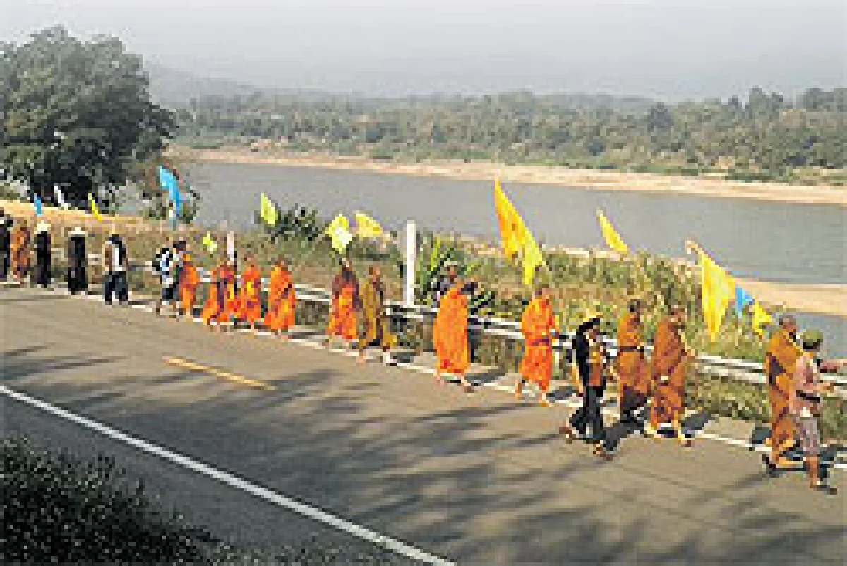 เลียบเลาะฝั่งน้ำของ ธรรมชาติสอนให้รู้ธรรม