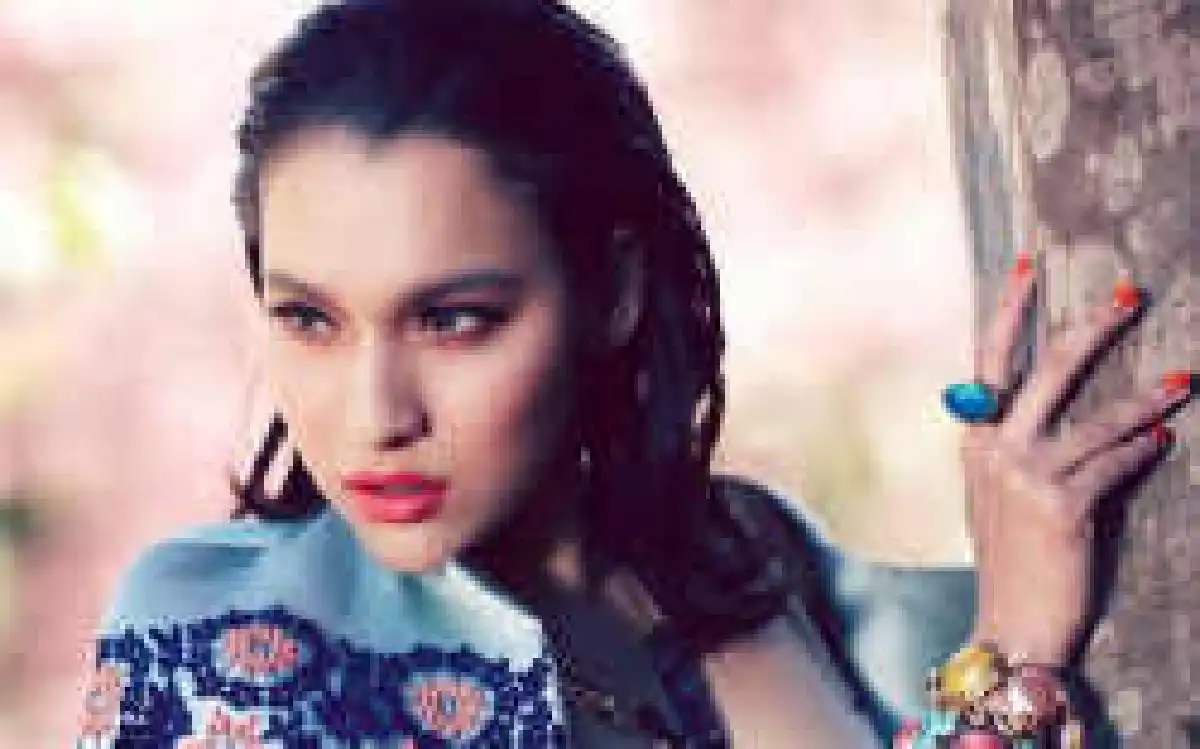 หยาดเซ็งโดนเม้าส์ตกอับจนต้องแก้ผ้าถ่ายนู้ด