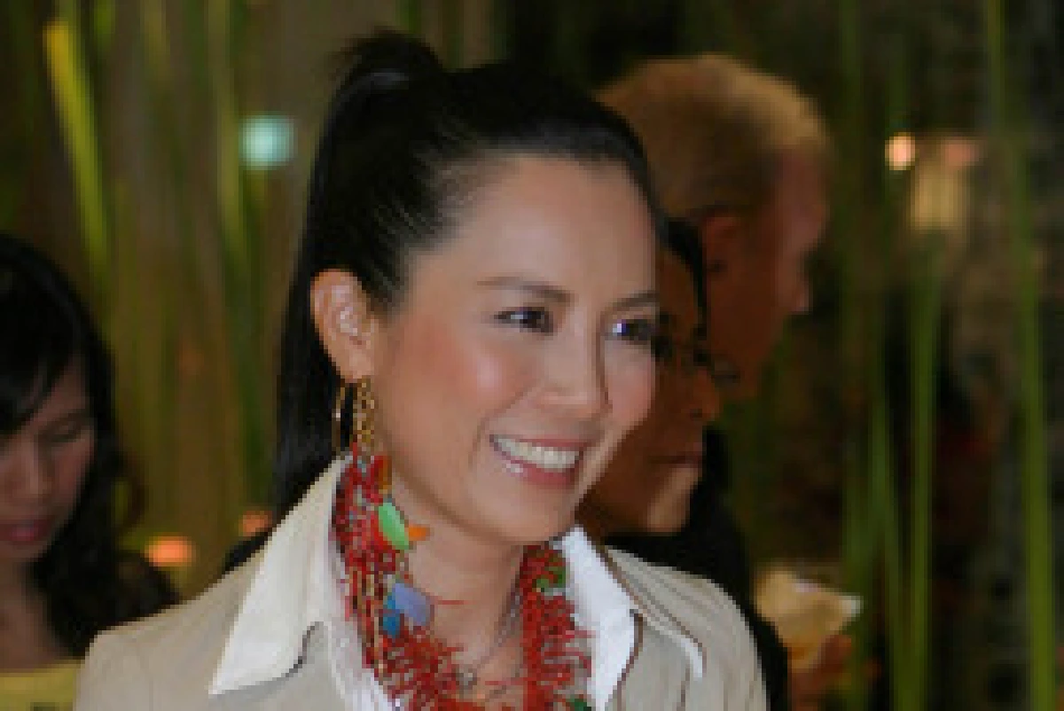 ต่ายพลิกบทเล่นหญิงรักหญิง