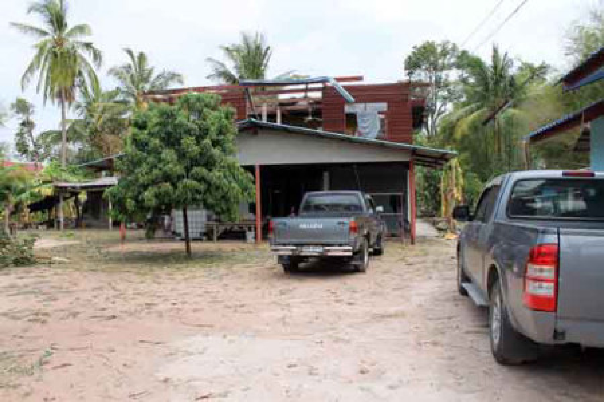 พายุถล่มอิสานบ้านพังกว่า700หลัง พายุถล่มอิสานบ้านพังกว่า700หลัง