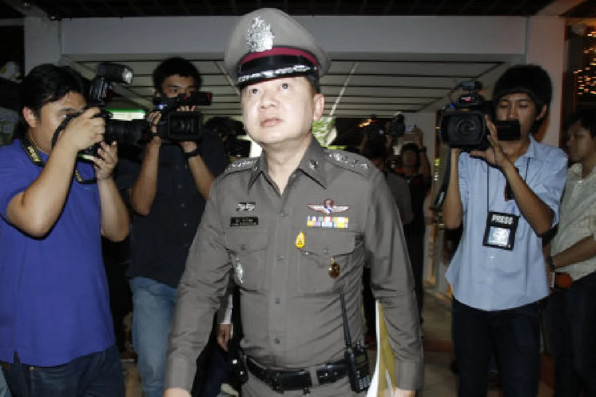 ตร.ค้นคลีนิคสงสัยทำแท้ง"หมวย แม็กซิม"