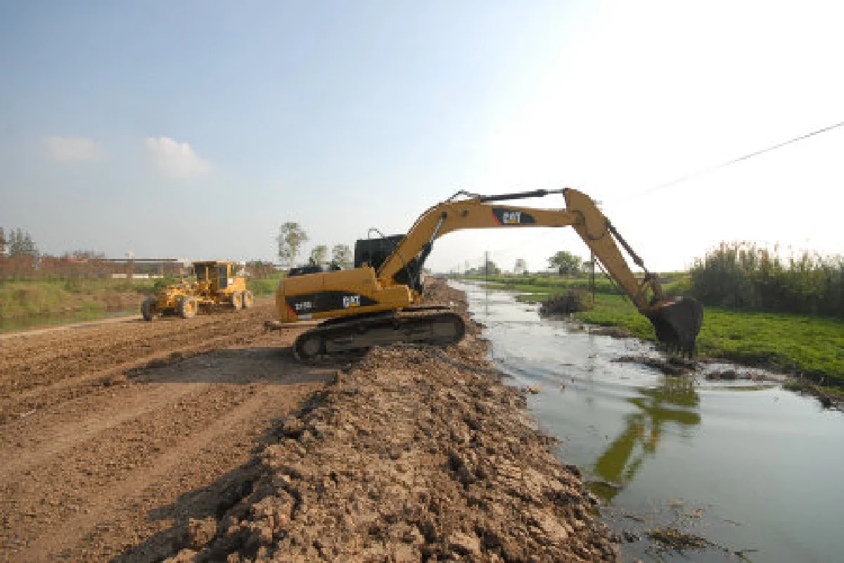 นิคมอยุธยาเร่งสร้างคันดินกันท่วมแล้ว