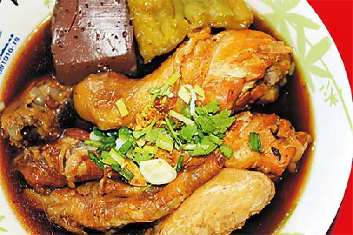 ก๋วยเตี๋ยวไก่ตุ๋น อารียา เมืองปทุมธานี แซบจนหยุดไม่ได้