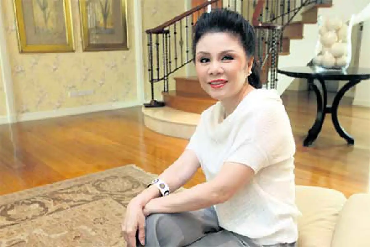 งดงามสไตล์คอนเทมโพรารี บ้านหลังสวยของ สงวนศรี สุทธิพงษ์ชัย