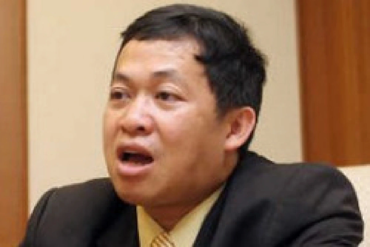 ชมรมส.ส.ร.50ค้านแก้รธน.เกรงกระทบสถาบัน
