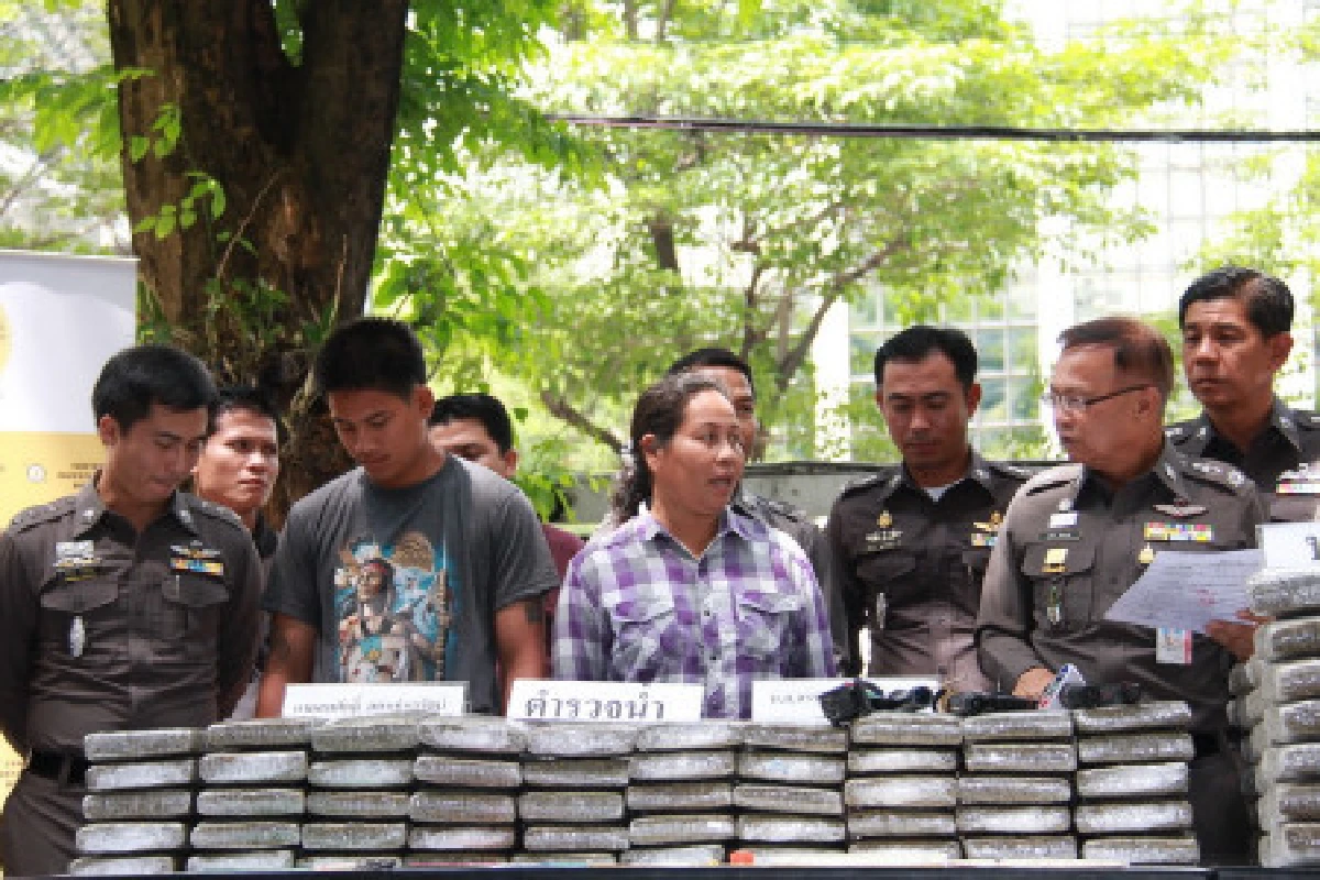 ตำรวจจับกัญชาล็อตใหญ่380ก.ก.