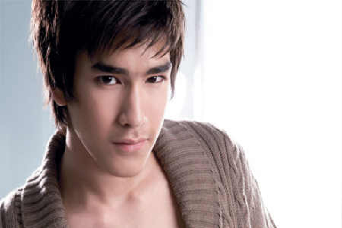 ณเดชน์โต้เกาเหลาโฬม ณเดชน์โต้เกาเหลาโฬม