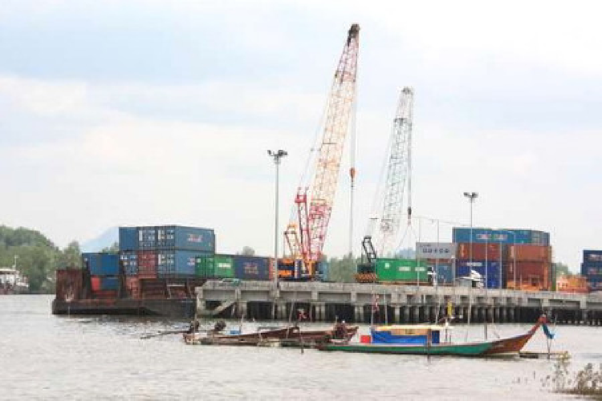 ดันท่าเรือกันตังเทียบเท่าปีนัง ดันท่าเรือกันตังเทียบเท่าปีนัง