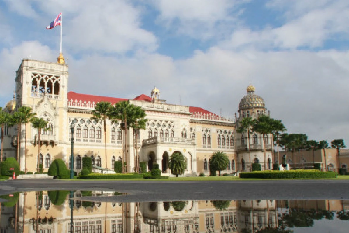 รัฐสั่งย้ายศาลทำเนียบฯ-ปรับองศาปืนใหญ่