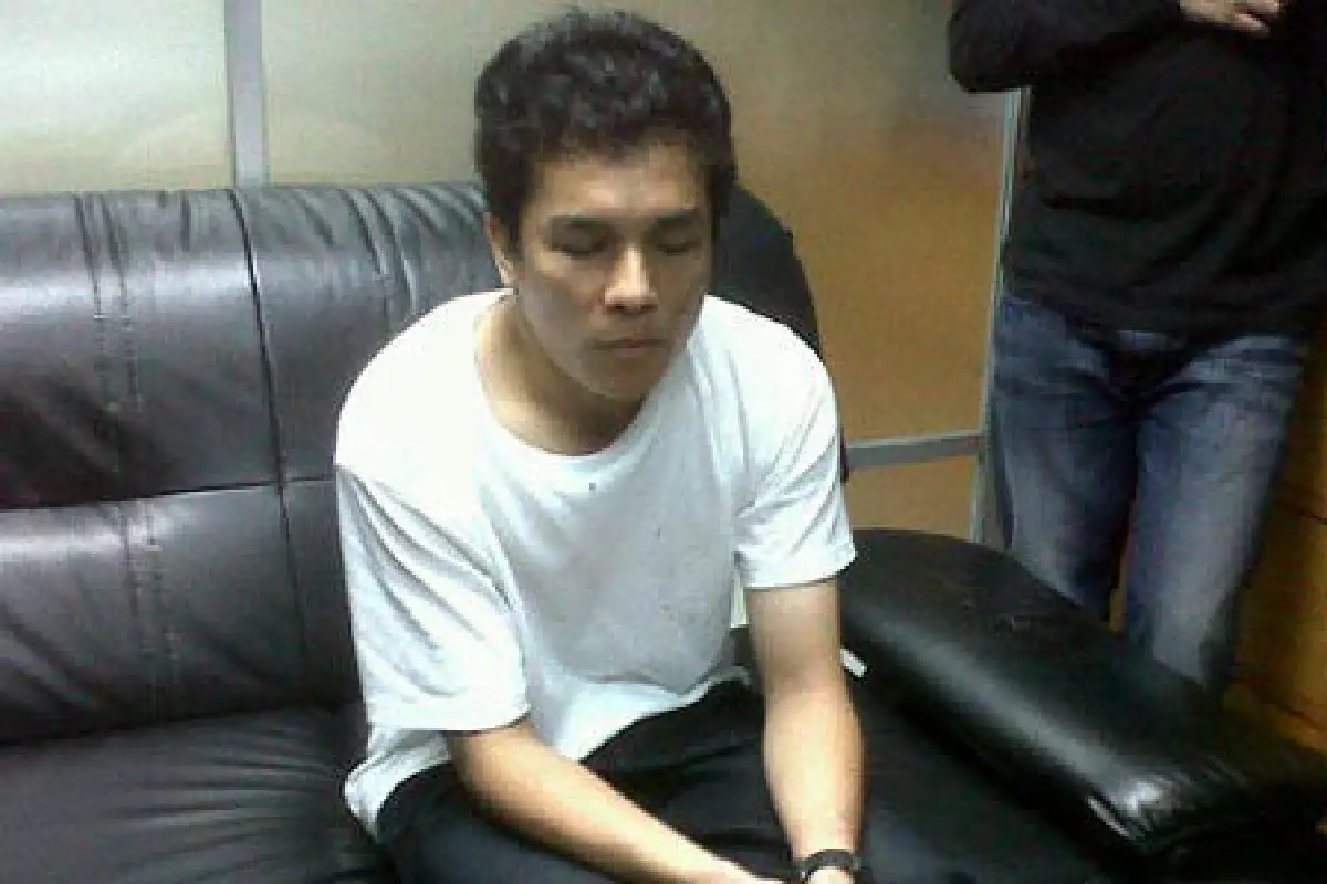 ป่วน!เวทีพธม.คนร้ายทุบกระจกรถวอยซ์ ทีวี