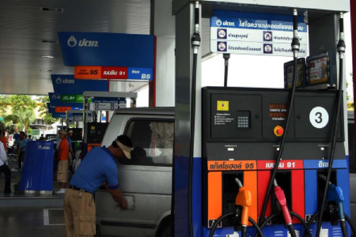 ปตท.-บางจากขึ้นเบนซิน-ดีเซล60สต. ปตท.-บางจากขึ้นเบนซิน-ดีเซล60สต.