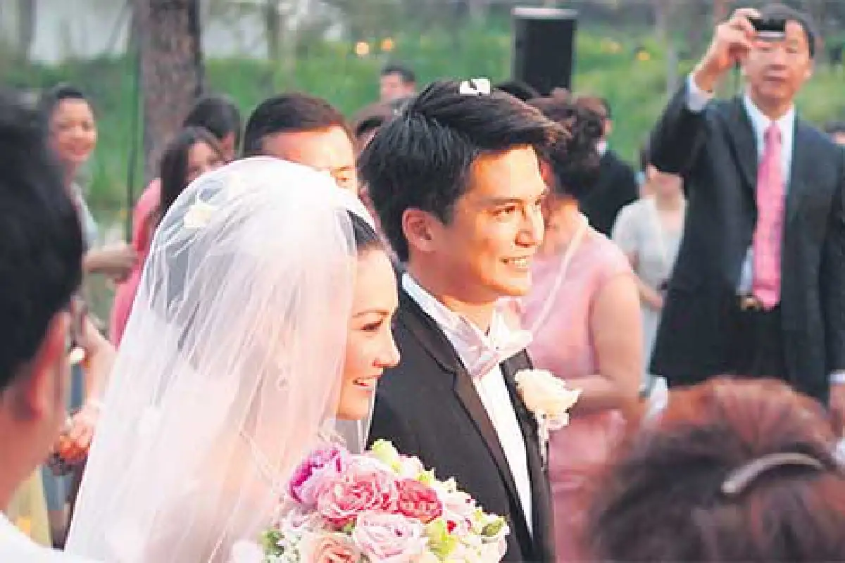 สวย...ไม่สร่างซา เวลาทำร้ายเธอไม่ได้