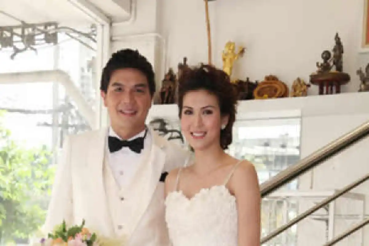 แจ็บควงน้องจูนวิวาห์ฟ้าแลบ25มี.ค.