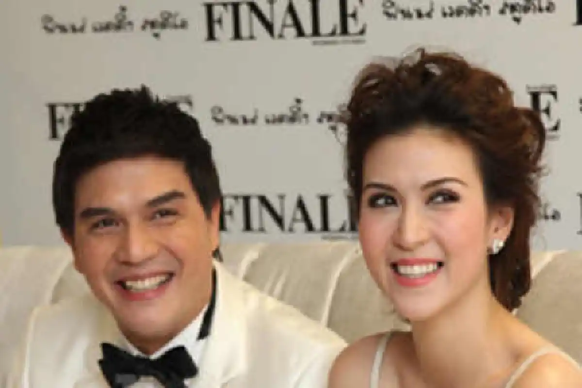 แจ็บควงน้องจูนวิวาห์ฟ้าแลบ25มี.ค.