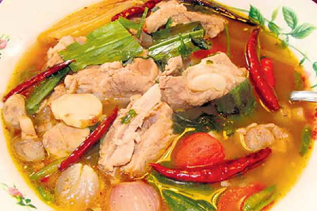 ธนา พาโชค อาหารอีสานรสแซบ