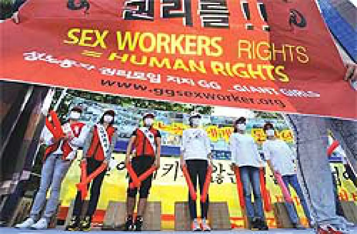 สู้กับขบวนการค้ามนุษย์ ด้วยกฎหมายต่อต้านการค้าประเวณี... (2)