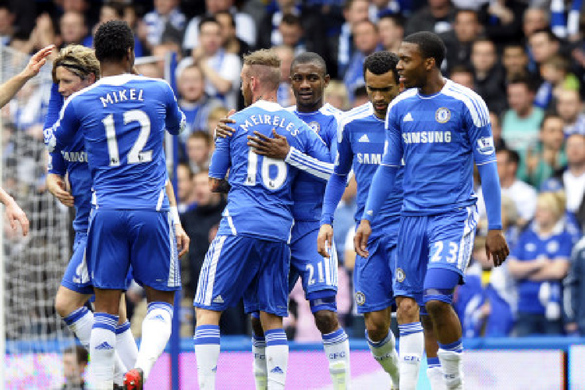 เชลซีถล่มเลสเตอร์5-2 เชลซีถล่มเลสเตอร์5-2