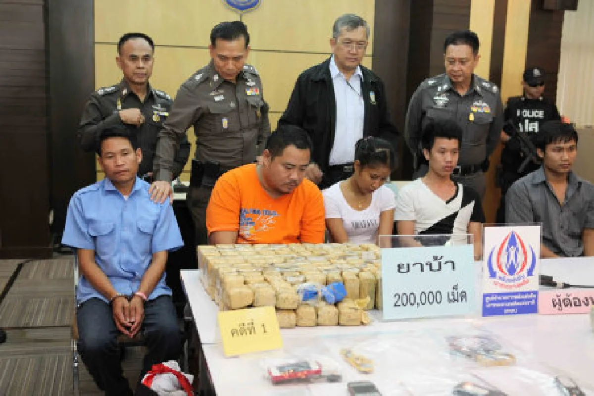 ตำรวจร่วมปปส.จับยาบ้า2แสนเม็ดคาปั้ม