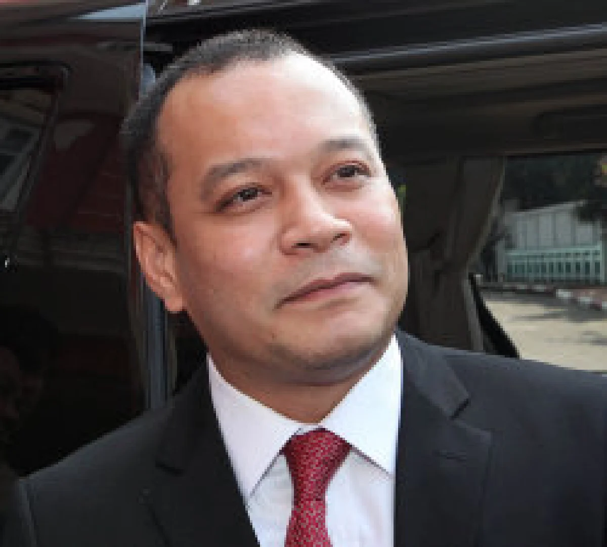กมธ.พบณัฐวุฒิเปิดบริษัทส่อฮั้วงานปตท.